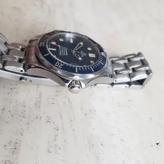 Omega Seamaster Professional (Midsize)