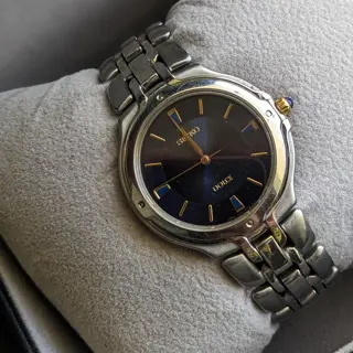vintage Seiko Dolce SACM067 -with Gilded hands & markers Watch , Iridescent dial & Domed Sapphire , Blue Crown Cabochon price : 140$