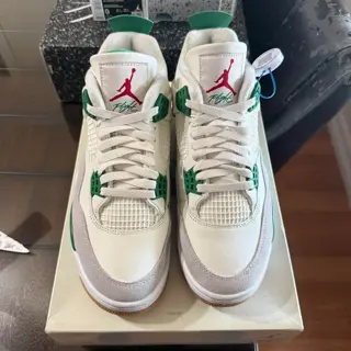 Pine Green SB 4 Size 9 $300 Shipped! Add 4% for invoice.