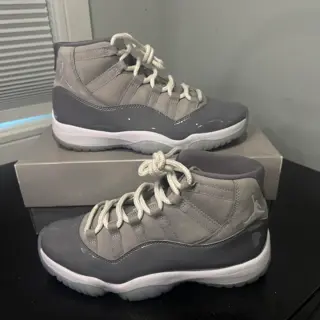 Jordan 11 cool grey Sz 8.5 used og all $150