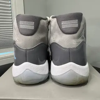 Jordan 11 cool grey Sz 8.5 used og all $150