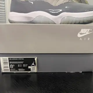 Jordan 11 cool grey Sz 8.5 used og all $150