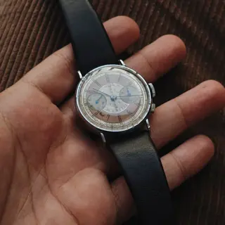 1940s Titus Genève “Salmon Sector” Cal. Landeron 48 | $725