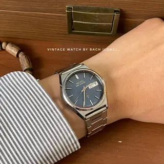 Seiko King Quartz 4823-8050 Textured Blue Dial
