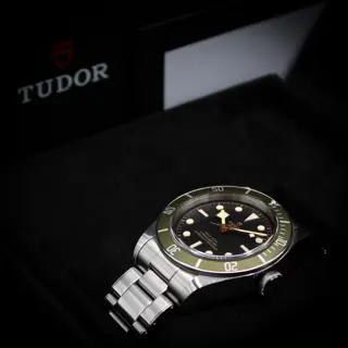 Tudor Black Bay Harrods Edition - Box and Papers