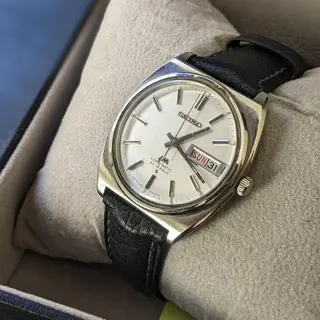 1970's Seiko Lord Matic Vintage Dress Watch Linen dial | 5606-7050 Price 250$ (includes shipping)