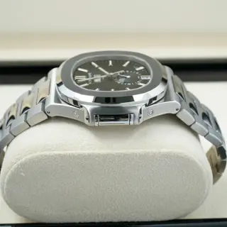 Patek Philippe Nautilus 5726/1A-014 Blue Annual Calendar Steel 40.5mm Complete