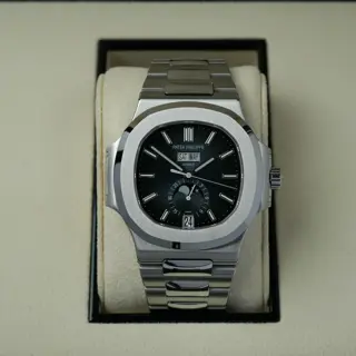 Patek Philippe Nautilus 5726/1A-014 Blue Annual Calendar Steel 40.5mm Complete