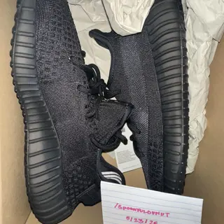 Yeezy 350Onyx Sz 6.5 $180