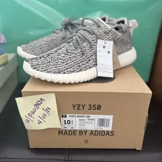 Adidas Yeezy 350 Turtledoves (2022) size 10.5 brand new.