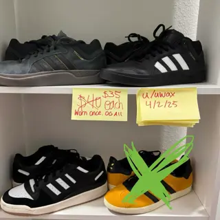TAKING OFFERS | Check pics for details | SZ 9, SZ 9.5, SZ 10, SZ 10.5 | Jordans, Dunks, Yeezy, Adidas, Air Max, Crocs, and Collabs | $30 - $320
