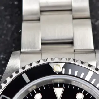 2000 Rolex Submariner No Date 40mm Stainless Steel Black Dial 14060 Watch