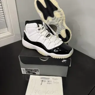 Jordan 11 gratitude Sz 5Y DS og all $120 shipped