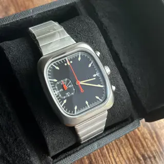 Brew Retrograph - Crimson Slate - LNIB - Limited Edition