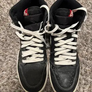 Spring Cleaning: Jordan 1s, 4s, and Sacai Blazers - Size 10 - DS, VNDS, and Used.