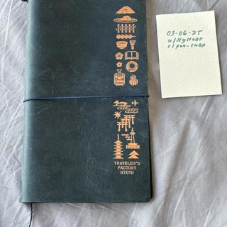 LE Traveler's Notebooks Kyoto and Starbucks, &Liebe Tochigi Leather 5-Pen Zip Case