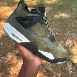 Jordan 4 craft olive size 9.5 $115 shipped