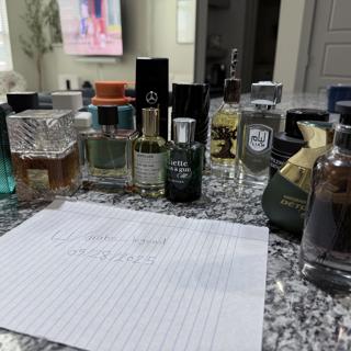Aromatix, Montagne, Terre D'Hermes, Mercedes club black, and clones declutter (Bottle)
