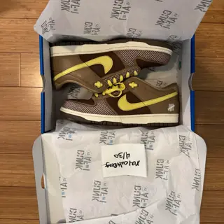 Lightly used Dunks, Jordan 4s, Yeezys