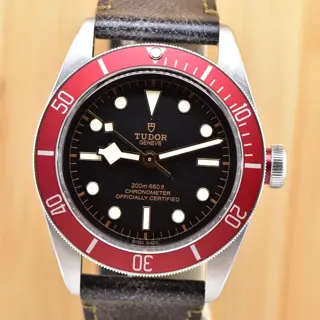Tudor Black Bay 41mm Stainless Steel Burgundy Bezel 79230R with Box & Hang Tag