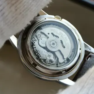 Seiko 5 Gold Dial Automatic Men's Watch. $120 Shipped.