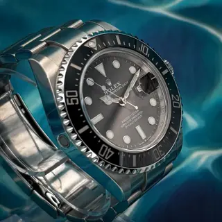 2019 Rolex Sea-dweller 126600 - Complete Set box and papers