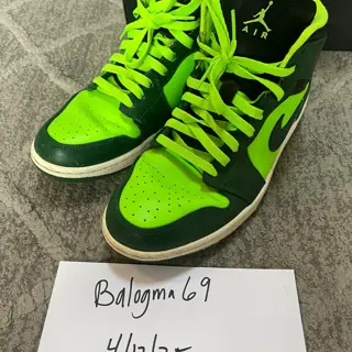 like new Jordan Zoom ‘92, size 10.5 [$50 shipped], used good Jordan 1 Hulk, size 10 [$100 shipped], Used good Air Jordan 1 low wolf grey infrared, size 10 [$60 shipped], Nike Bomba indoor soccer, size 10.5 [$40 shipped], Nike Mercurial soccer cleats, size 10.5 [$60 shipped]