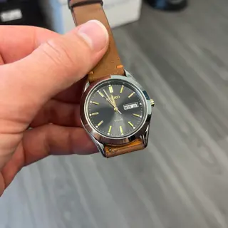 Seiko Solar -- Charcoal Sunburst Dial -- Handdn Nubuck Strap -- $60 shipped
