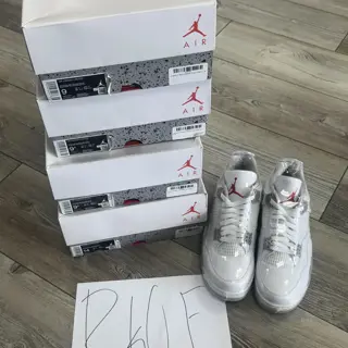 Jordan 4 Retro White Oreo 2021 Lot Size 9, 9.5, 14 $360 each shipped