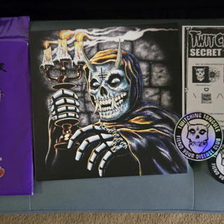 Twitchfits Vol 2 + The Goodie Bag full of Extra Stuff!