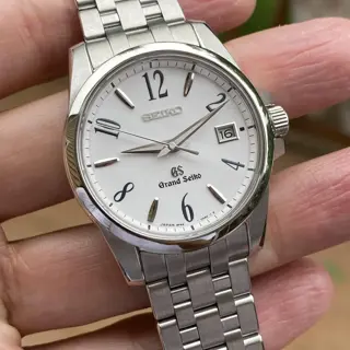 Grand Seiko. 37mm. HAQ Movement. Very clean and sharp. Full Kit.