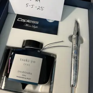 Pilot Capless Moonlight Edition – New