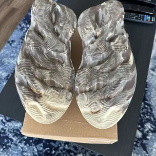 Yeezy Foam Runner ‘MX Cream Clay’ size 11 $140 shipped