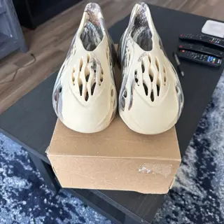 Yeezy Foam Runner ‘MX Cream Clay’ size 11 $140 shipped