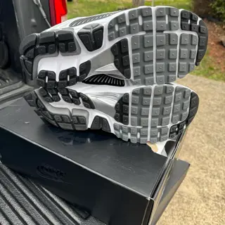 Nike Zoom Vomero 5 SE SP - Size 9.5M - $80 Shipped