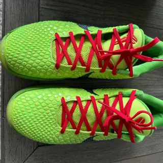 Kobe Protro Grinch, size 9