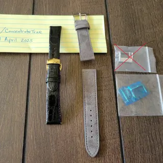 2 watch straps (1 20mm and new, 1 18mm and used)