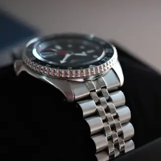 Seiko GMT SSK001 Black/Grey Bezel