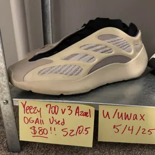 Yeezy 700 V3 Azael SZ 10.5 $80