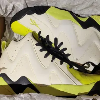 selling a few kicks (US 10.5 - US 12) men's information in description
