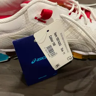 1/1000 NWT ASICS x Metro x Lebedev GEL-Quantum 360 5