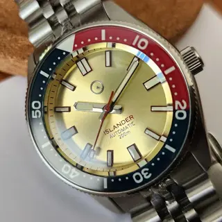Long Island Watch ISL-127 Gold Sunburst 'Pogue' 38mm Diver