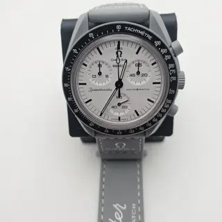 Omega x Swatch 1965 Moonswatch