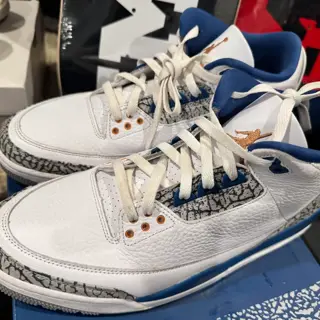 size 10.5-11 Jordan 1, 3, 4 and Dunks