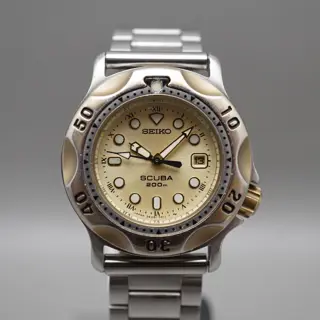 Vintage 1988 Seiko 3E25-0A10 Gold Tone Scuba 200M Quartz Mini Diver Watch - $95