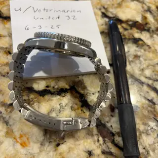 Momentum Sea Quartz 30 $150