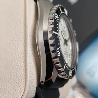 Seiko Marinemaster 300 SLA077 LNIB Full Kit + OEM Seiko Rubber Strap - $1900