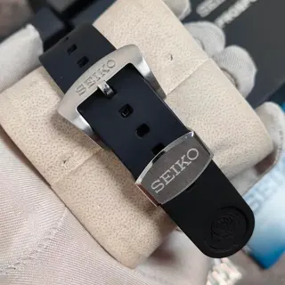 Seiko Marinemaster 300 SLA077 LNIB Full Kit + OEM Seiko Rubber Strap - $1900