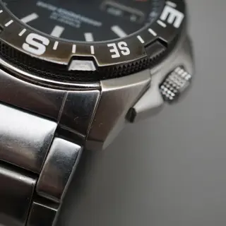 Seiko 5 Sports SNZE81 7S26 Black Dial 100M Compass Automatic Watch READ - $120