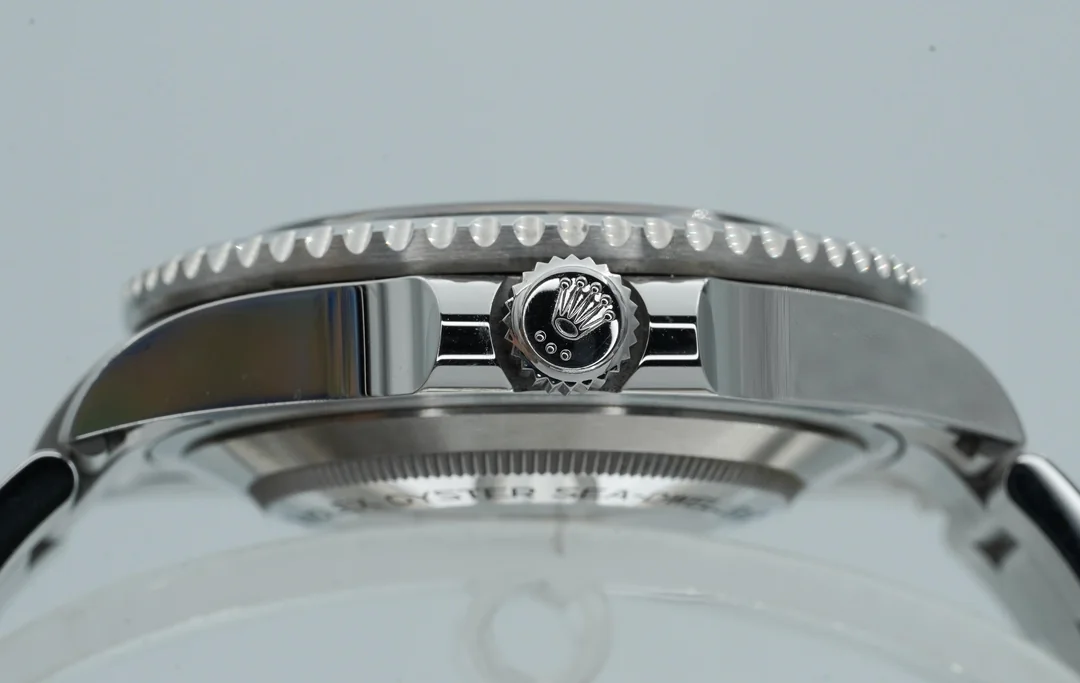 2023 Rolex Sea-Dweller 126600 43mm Stainless Steel Black Dial Boxes/Papers!